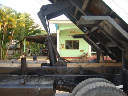 ขายรถบรรทุก 6 ล้อดัมพ์ใหญ่ ISUZU FTR 200 แรงม้าปี 46