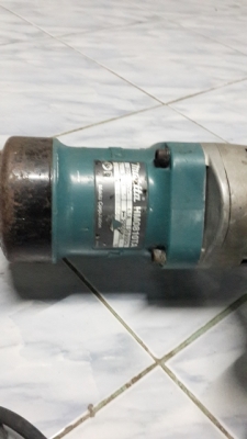 ขายเครื่องสกัดคอนกรีตmakita รุ่น 0810