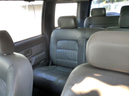 ขายรถยนต์ isuzu adventure ปี 2001