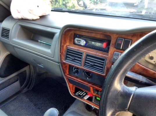 ขายรถยนต์ isuzu adventure ปี 2001