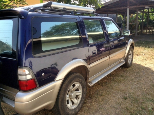 ขายรถยนต์ isuzu adventure ปี 2001