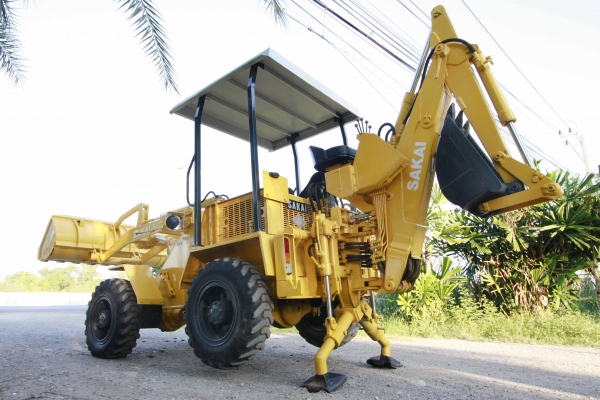 ขายรถตักหน้าขุดหลัง SAKAI L-4  รถนำเข้า ไม่เคยใช้งานในไทย ติดต่อ 086-775-7900, 086-324-1992