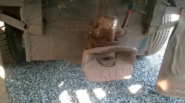 ขาย HINO FM3H วางเครื่อง PO9C 320 แรงม้า มีระบบลากพ่วง ทะเบียนพร้อม ราคาต่อรองได้ครับ