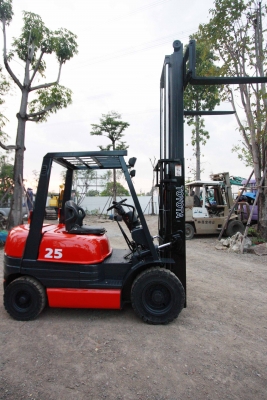 ขายรถโฟล์คลิฟท์  TOYOTA 6FD25 เสาสูง 3 เมตร ขนาด2.5ตัน ติดต่อ 086-775-7900 086-324-1992