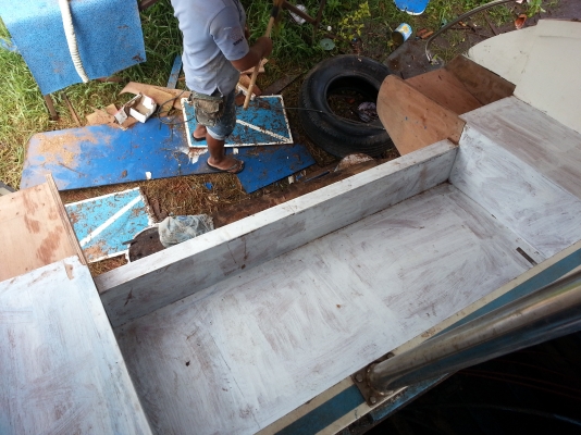 ขายด่วนจ้า ...เรือสปีด 32 ฟุต เครื่อง yamaha 2 จังหวะ 200 * 2 ตัว