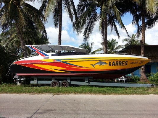 ขายด่วนจ้า ...เรือสปีด 32 ฟุต เครื่อง yamaha 2 จังหวะ 200 * 2 ตัว