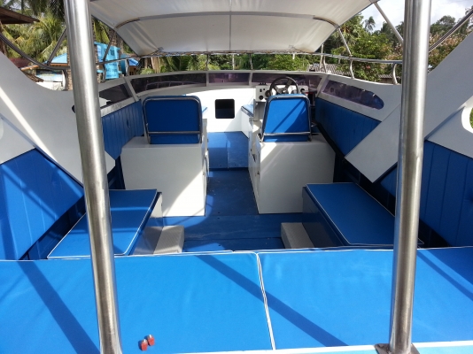 ขายด่วนจ้า ...เรือสปีด 32 ฟุต เครื่อง yamaha 2 จังหวะ 200 * 2 ตัว