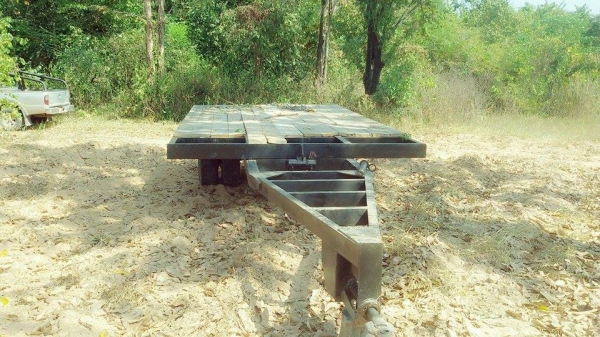 ขายพ่วงลากแบ็คโฮเล็ก 57,000ขนรถ5ตัน ขนอ้อย