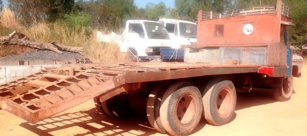 ***ขายแล้วครับขอบคุณ Truck2hand ขาย10ล้อ2เพลา ท้ายลาดขึ้นแบคโฮ100/120/150 ISUZU TX 6BB1-145HP เครื่องเดิม เกียร์เดิม แน่นดี แรงดี เครื่องอึด ทน ไม่จุกจิก เกียร์ดี ไม่หลุด ช่วงล่างเดิมๆ คัสซีดี มีบวมบ้าง ตามอายุ สโลวกลางครบ 2เพลาเดิม(เพลาก่าย) หางสภาพโอเค ***ขายแล้วครับขอบคุณ Truck2hand ขาย10ล้อ2เพลา ท้ายลาดขึ้นแบคโฮ100/120/150 ISUZU TX 6BB1-145HP เครื่องเดิม เกียร์เดิม แน่นดี แรงดี เครื่องอึด ทน ไม่จุกจิก เกียร์ดี ไม่หลุด ช่วงล่างเดิมๆ คัสซีดี มีบวมบ้าง ตามอายุ สโลวกลางครบ 2เพลาเดิม(เพลาก่าย) หางสภาพโอเค