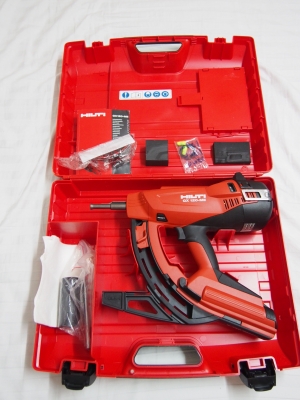 ปืนยิงตะปูคอนกรีต Hilti GX120-ME Made in Austria พร้อมกล่องพลาสติค ปืนยิงตะปูคอนกรีต Hilti GX120-ME Made in Austria พร้อมกล่องพลาสติค