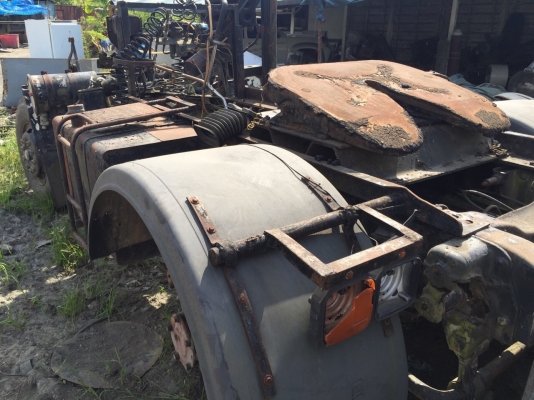 ขายซาก..... 6ล้อหัวลากHINO 221L -10696 คัสซีสวย เล่มทะเบียนพร้อม..