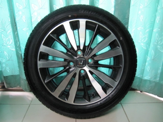 ขายล้อแม็กพร้อมยางป้ายแดง HONDA JAZZ ตัว TOP ขอบ 16