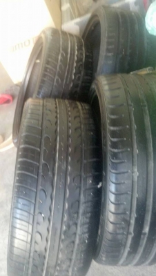 ขายยาง 235-35-19 สภาพใช้ได้ ราคาชุดละ 3900 ขายยาง 235-35-19 สภาพใช้ได้ ราคาชุดละ 3900