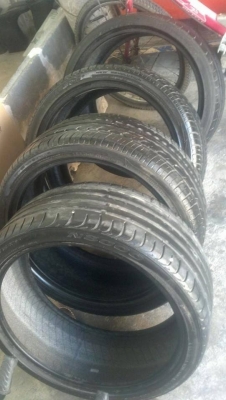 ขายยาง 235-35-19 สภาพใช้ได้ ราคาชุดละ 3900 ขายยาง 235-35-19 สภาพใช้ได้ ราคาชุดละ 3900