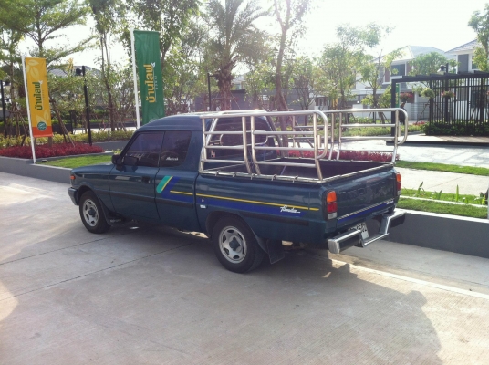 ขายไฟหน้ามาสด้าแฟมิเลียแท้ ติดรถ