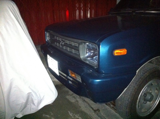 ขายไฟหน้ามาสด้าแฟมิเลียแท้ ติดรถ