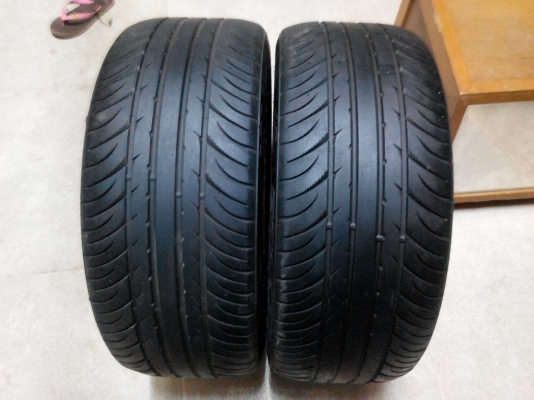 ยาง Kumho 235/45/18 ปี13 ดอกเพียบ