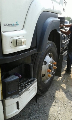 รถอีซูซุ 10 ล้อหัวลาก GXZ  360 แรงม้า. ปี 55  ( รถวิ่ง 2xx,xxx กม. )    สนใจติดต่อ  081 - 6079515