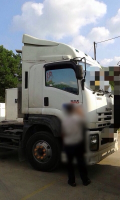 รถอีซูซุ 10 ล้อหัวลาก GXZ  360 แรงม้า. ปี 55  ( รถวิ่ง 2xx,xxx กม. )    สนใจติดต่อ  081 - 6079515