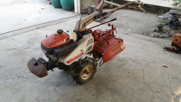 รถพรวนดิน MITSUBISHI รุ่น MM55 เก่าญี่ปุ่น เครื่องยนต์ติดง่าย สภาพสวย พร้อมใช้งาน มีเกียแบบตีเดินหน้าและเกียตีถอยหลัง รถพรวนดิน MITSUBISHI รุ่น MM55 เก่าญี่ปุ่น เครื่องยนต์ติดง่าย สภาพสวย พร้อมใช้งาน มีเกียแบบตีเดินหน้าและเกียตีถอยหลัง