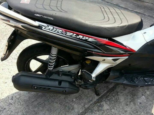 Airblade ปี 51 ล้อแม็คแท้ เครื่องเดิม รถสวย เล่มพร้อม ภาษี พรบ. ไม่หมด เอาไปโอนได้เลย