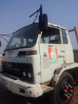 หัวรถอีซุซุ JTM  กำลังจะยกหัวลง.พร้อมใช้  สภาพตามรูป