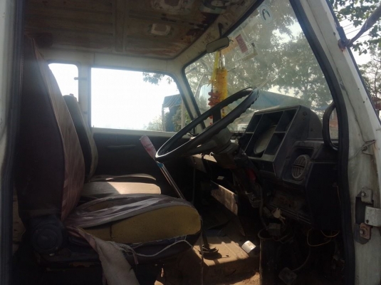 หัวรถอีซุซุ JTM  กำลังจะยกหัวลง.พร้อมใช้  สภาพตามรูป