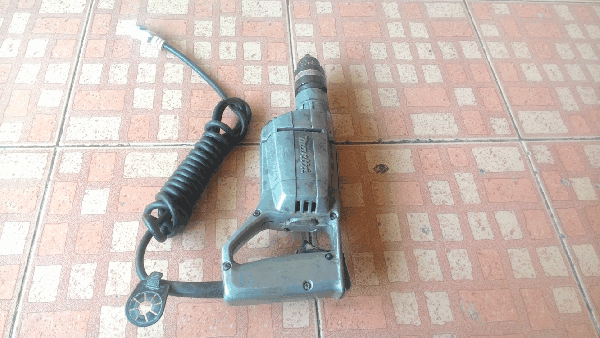 ขายสว่านเจาะกระแทก Makita 8416 16mm. 570W Made in japan.