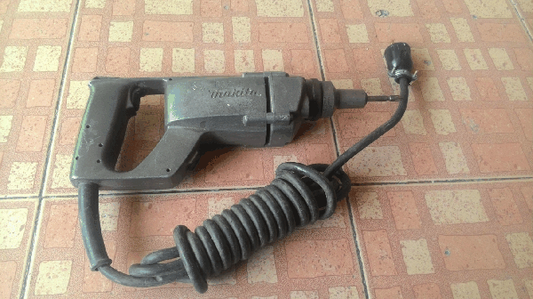 ขายสว่านไขควงไฟฟ้า Makita.6700N.Made in japan 100\%.