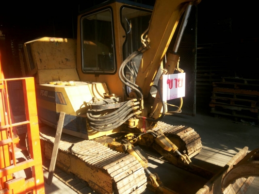 ขายรถขุดPC40ติดหัวคีบไม้สภาพดีพร้อมใช้งาน