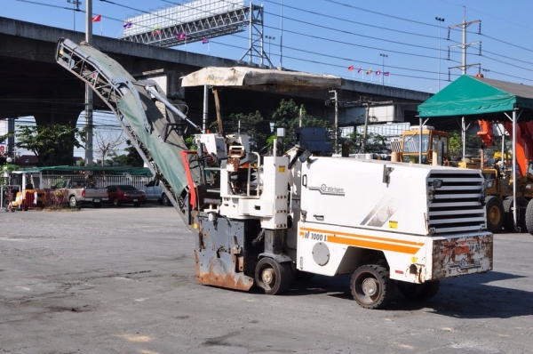 รถขูดไส MILLING MACHINE