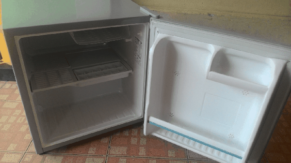 ขายตู้เย็น HITACHI รุ่น R-20NP ขนาด(ลิตร) 49.5  1.7คิวบิกฟุต