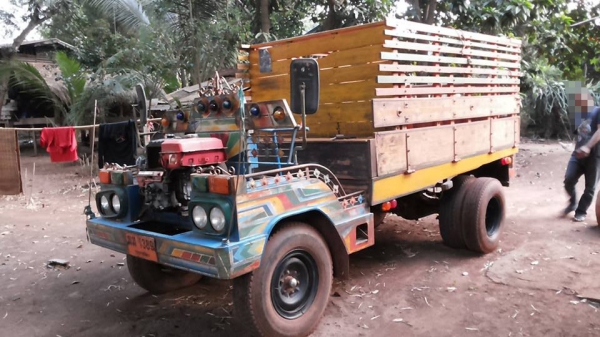 ***ขายแล้วครับขอบคุณ Truck2hand ขายแต๋น6ล้อ ราคาเบาๆ เครื่องยนต์ 2สูบ KUBOTA ET160-16แรง เกียร์ใหญ่ เกียร์JCM 6เกียร์ถอย คัสซีหน้า4 คานหน้าบัดดี้ เฟืองท้าย ISUZU-110 เครื่องดี สตาร์ทง่าย แรงดี เกียร์ดีไม่หลุด คัสซีสวย ไม่ปะไม่ดาม ไม่มีผุ กระบะพื้นไม้คอกไม ***ขายแล้วครับขอบคุณ Truck2hand ขายแต๋น6ล้อ ราคาเบาๆ เครื่องยนต์ 2สูบ KUBOTA ET160-16แรง เกียร์ใหญ่ เกียร์JCM 6เกียร์ถอย คัสซีหน้า4 คานหน้าบัดดี้ เฟืองท้าย ISUZU-110 เครื่องดี สตาร์ทง่าย แรงดี เกียร์ดีไม่หลุด คัสซีสวย ไม่ปะไม่ดาม ไม่มีผุ กระบะพื้นไม้คอกไม