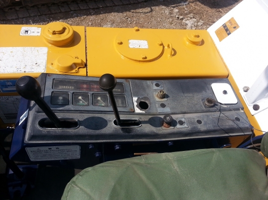 ขายด่วน KOMATSU PC 20-6 สภาพสวยมากพร้อมใช้ นำเข้าจากญี่ปุ่น 090-986-2521 อ๊อบ ขายด่วน KOMATSU PC 20-6 สภาพสวยมากพร้อมใช้ นำเข้าจากญี่ปุ่น 090-986-2521 อ๊อบ