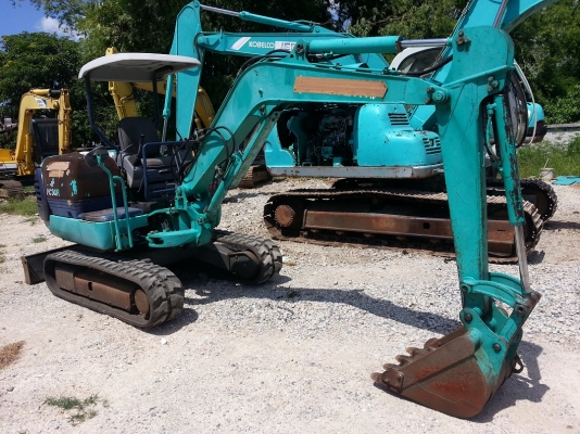 Komatsu PC 30 R8 นำเข้าจาก ญี่ปุ่น +++ สวยมาก พร้อมใช้งาน ขายถูก 090-986-2521 Komatsu PC 30 R8 นำเข้าจาก ญี่ปุ่น +++ สวยมาก พร้อมใช้งาน ขายถูก 090-986-2521