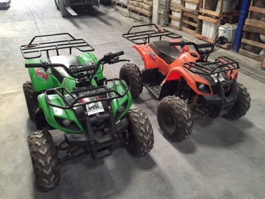 ขายรถATVเครื่องเบนซิน 3เกียร์เดินหน้า1เกียร์ถอย มี2คัน