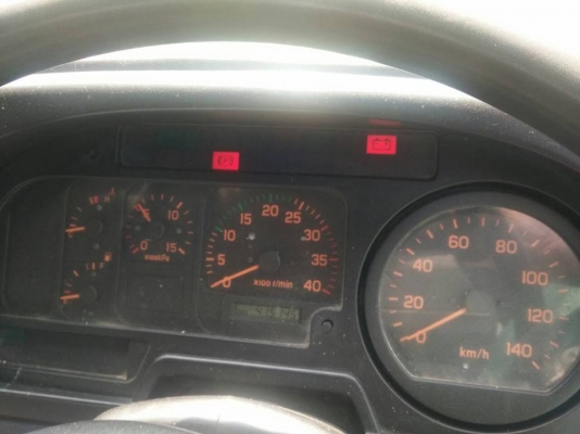 ขายสิบล้อหัวคัชชี ISUZU FVZ 200แรงม้า ปี48 คัชชีสวย เอกสารพร้อมสนใจติดต่อเอ็มทีเจริญยนต์