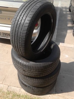 205/55R16 Goodyear ชุด 4 ล้อ ติดต่อ โทร.081-427-3941