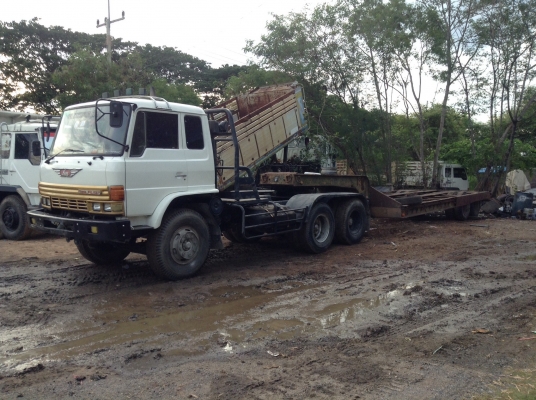 มีสิบล้อและแบคโฮพร้อมโลเบลดรับจ้าง