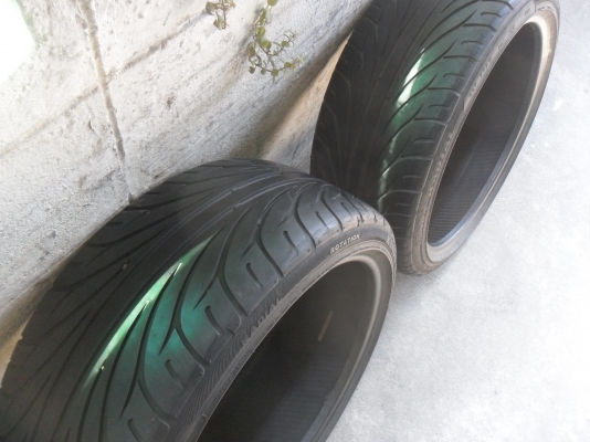 ยาง 225/40ZR18ปี12 สวยๆ 1 คู่ ราคา 1700 บาท