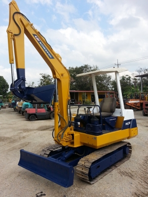 ราคาพิเศษ KOMATSU PC 30 รุ่น6 เก่าญี่ปุ่น สวยๆ 086-348-2188 พง