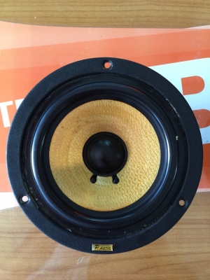 ขายลำโพง Boston Acoustics 4" แยกชิ้นกลางแหลม u.s.a.แท้