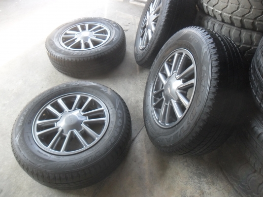 ล้อแม็ก 16นิ้ว 6รู อีซูสุ พร้อมยาง สวยๆ 4 ล้อ ราคา 8900 บาท