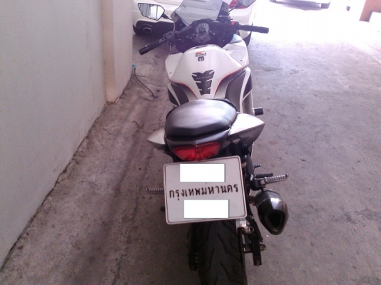 ขาย Kawasaki Ninja 250SE ปี 2011 วิ่งมา 19,xxx กม. ต่อรองได้นิดหน่อย