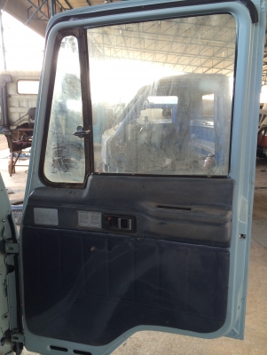 แสงฟ้าเต้นรถ///จำหน่าย หัวเก๋งร็อกกี้ทำสีใหม่ หัวเดิมบางไม่ ราคาไม่แพง