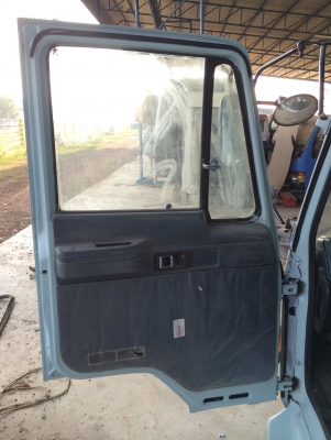 แสงฟ้าเต้นรถ///จำหน่าย หัวเก๋งร็อกกี้ทำสีใหม่ หัวเดิมบางไม่ ราคาไม่แพง