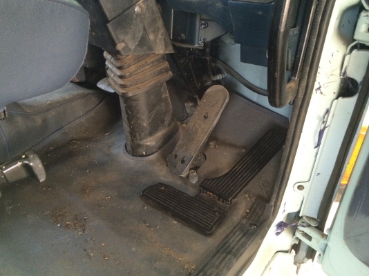 แสงฟ้าเต้นรถ///จำหน่าย หัวเก๋งร็อกกี้ทำสีใหม่ หัวเดิมบางไม่ ราคาไม่แพง