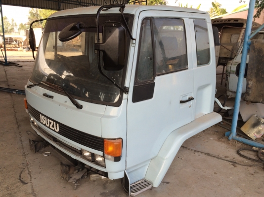 แสงฟ้าเต้นรถ///จำหน่าย หัวเก๋งร็อกกี้ทำสีใหม่ หัวเดิมบางไม่ ราคาไม่แพง