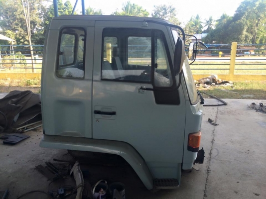 แสงฟ้าเต้นรถ///จำหน่าย หัวเก๋งร็อกกี้ทำสีใหม่ หัวเดิมบางไม่ ราคาไม่แพง