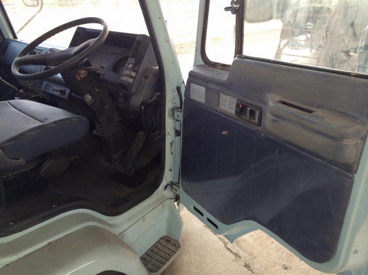 แสงฟ้าเต้นรถ///จำหน่าย หัวเก๋งร็อกกี้ทำสีใหม่ หัวเดิมบางไม่ ราคาไม่แพง